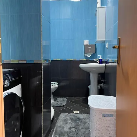 Golden Coast Hideout Flat *