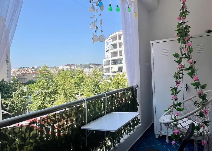 Golden Coast Hideout Flat *